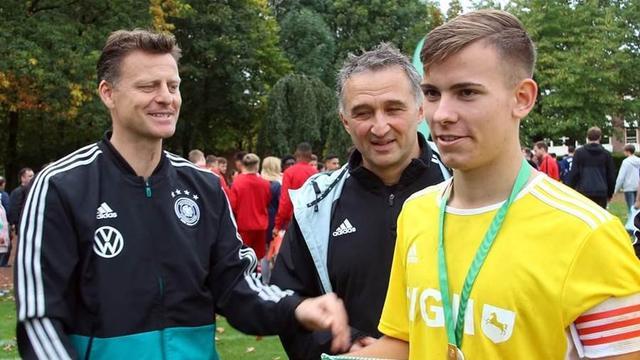 舞了无数年 舞了无数年