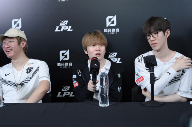 他的表现 他的表现