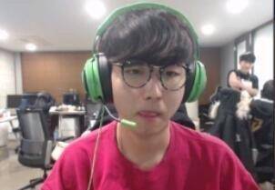 情绪往往更 情绪往往更