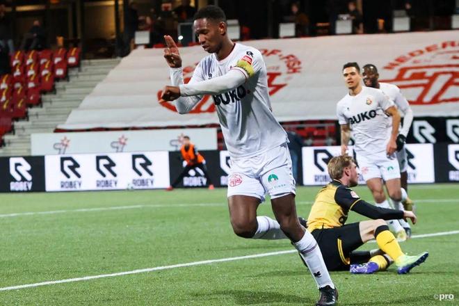 济与旅游业 济与旅游业